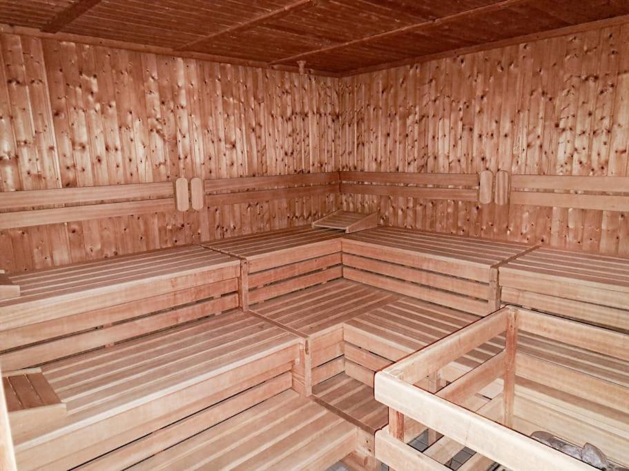 Apartement Nathalie - Wellness Mit Pool Und Sauna ชลูคซี ภายนอก รูปภาพ